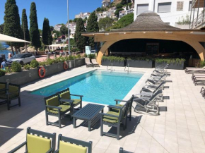  Canyelles Platja  Росас